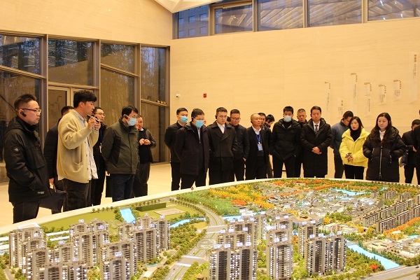 对标提升 加快转型 j9国际站备用公司发展城市更新专题培训及项目对标进建调查